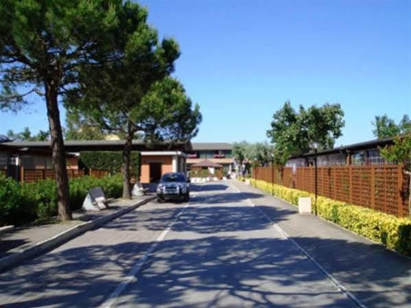 Happy Camping Village Bellaria-Igea Marina Exterior foto